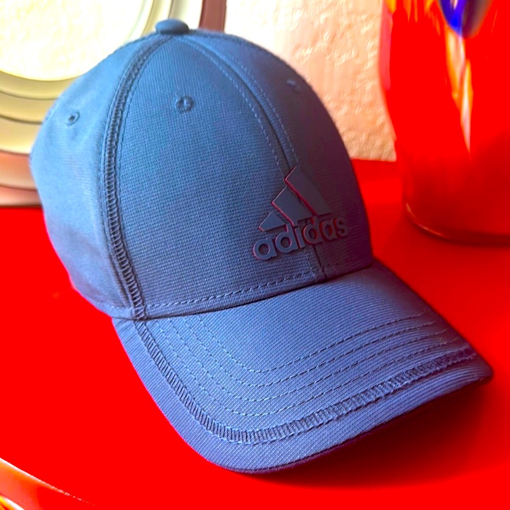 ADIDAS Aeroready Cap Hat Blue Red Detail Adjustable NWOT - Picture 2 of 9